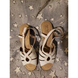 Soft Style by Hush Puppies Sandal Women US 11 White Adjustable Strap Wedge Heel
